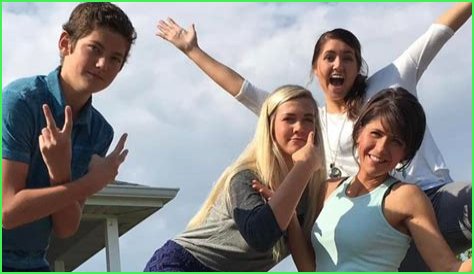 The Unique Journey Of Kristi Noem's Children: Ages And Insights